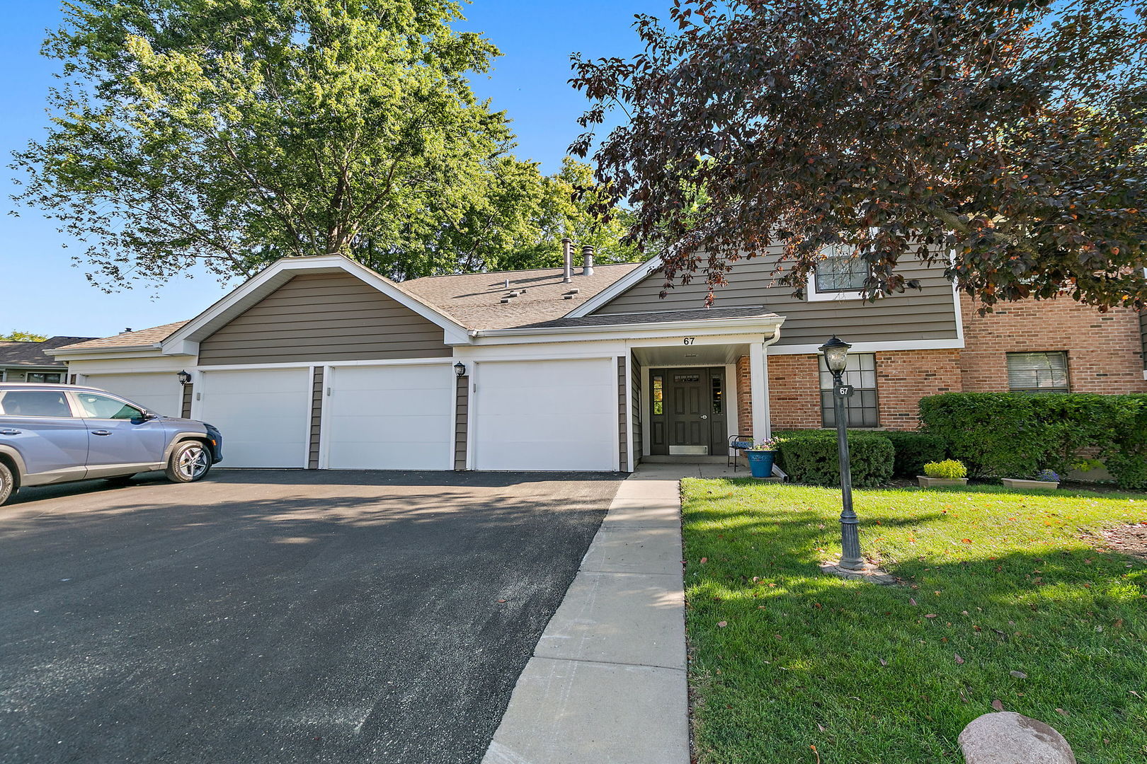 67 Margate Court #A2, Schaumburg, IL 60193