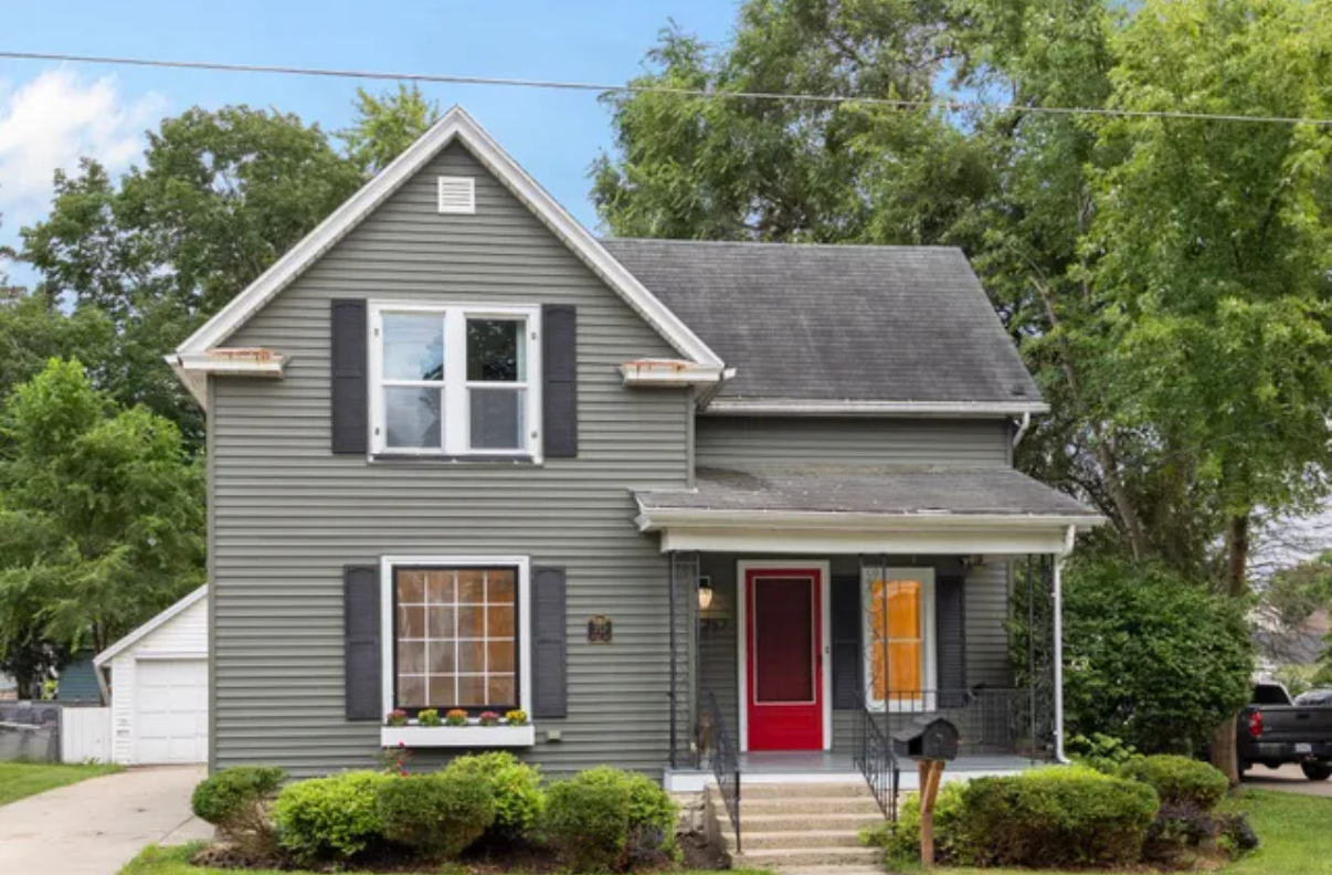 757 2nd Avenue, Aurora, IL 60505