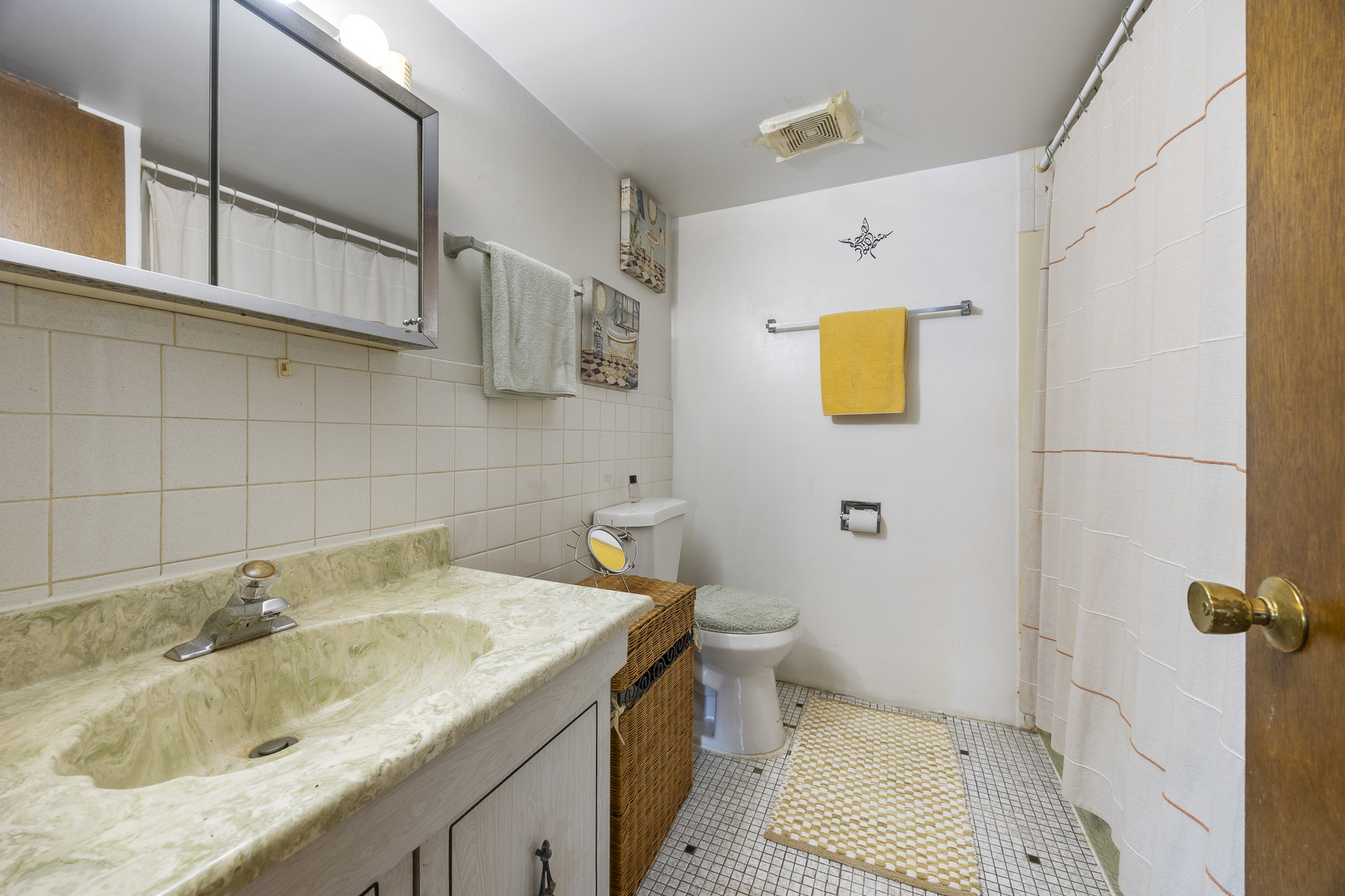 215 S Hale Street #7C, Addison, IL 60101