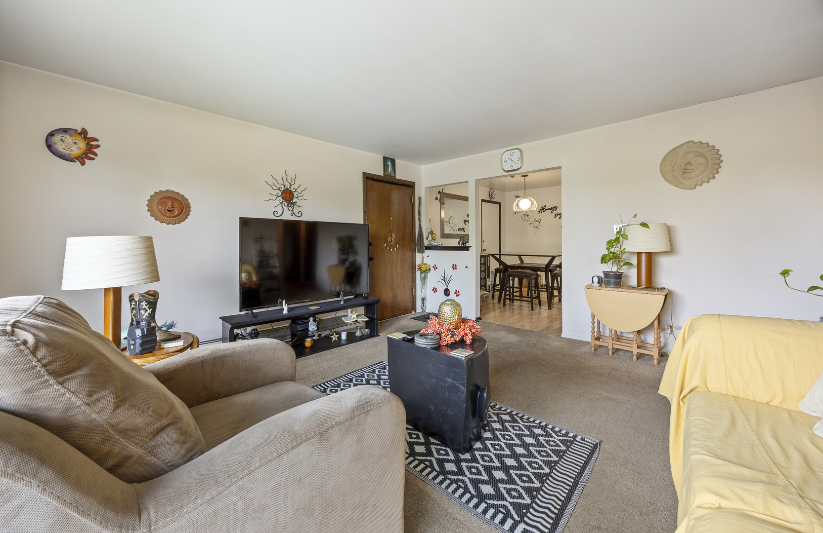 215 S Hale Street #7C, Addison, IL 60101