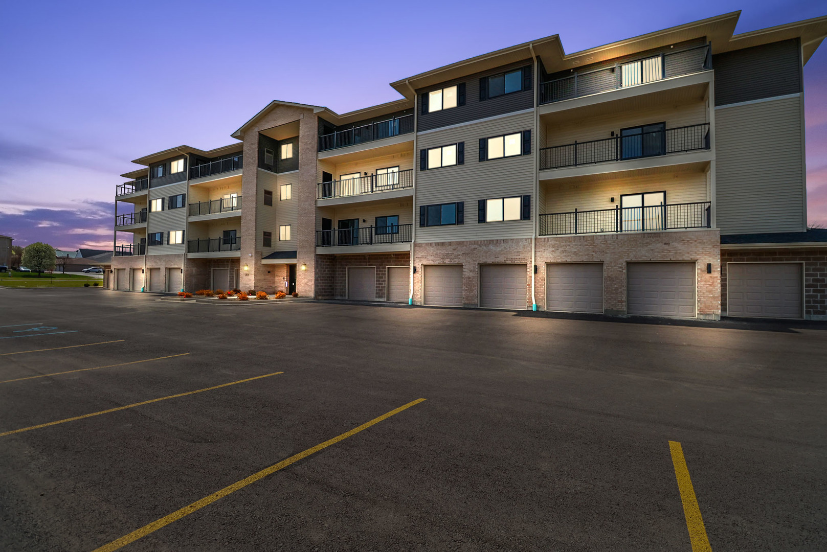2034 W 75th Place #37, Merrillville, IN 46410