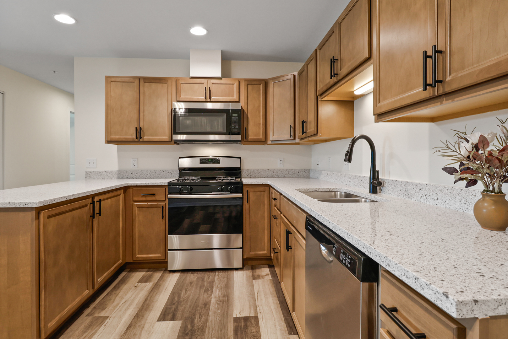 2034 W 75th Place #37, Merrillville, IN 46410