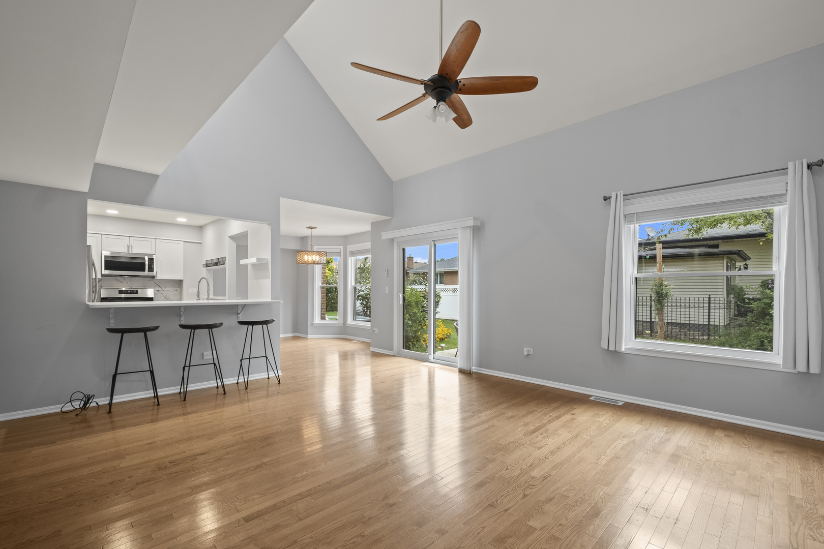 3065 Ashton Court, Westchester, IL 60154