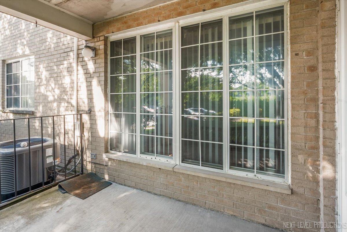 451 Valley Drive #104, Naperville, IL 60563