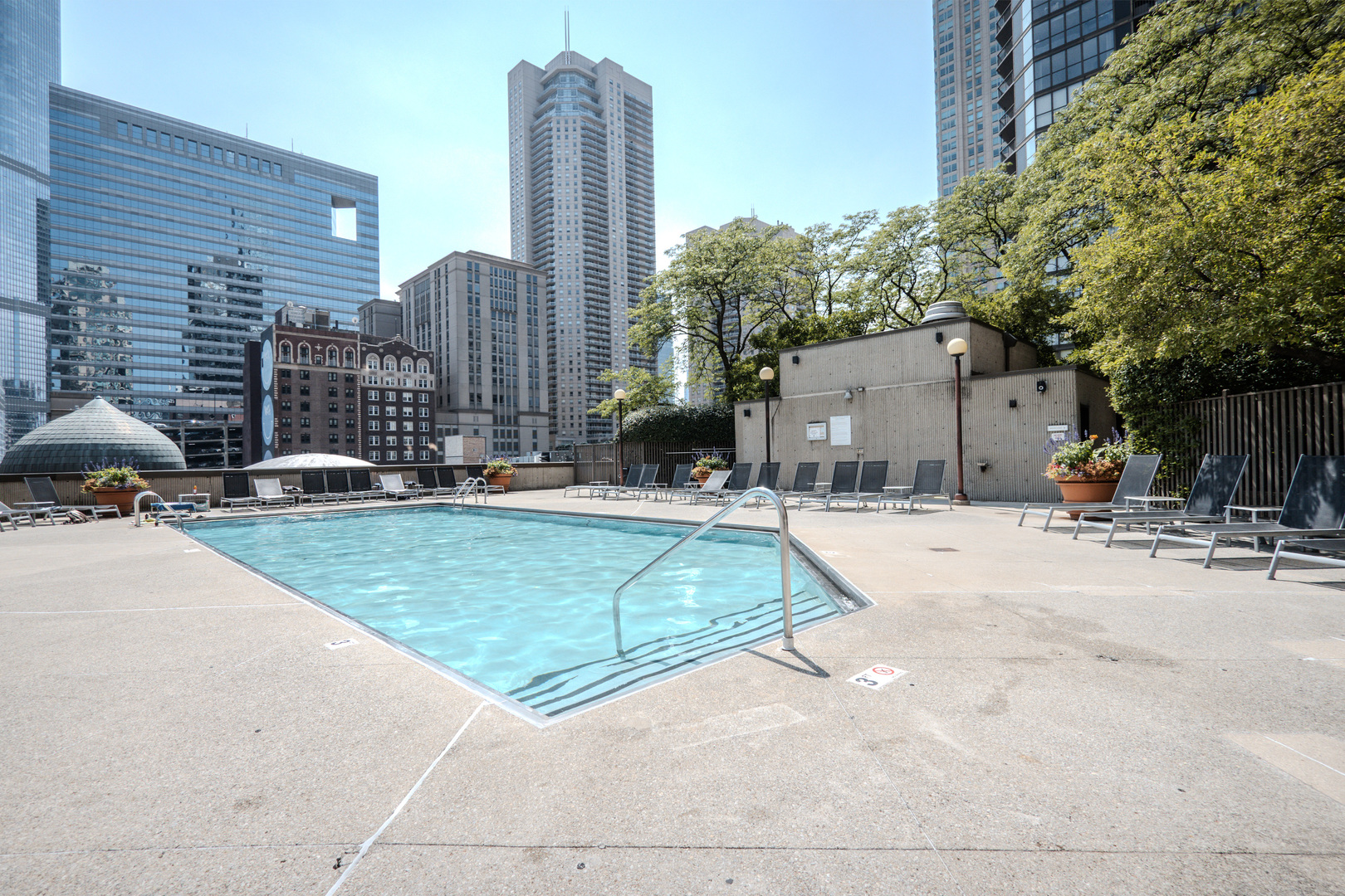 10 E Ontario Street #4208, Chicago, IL 60611