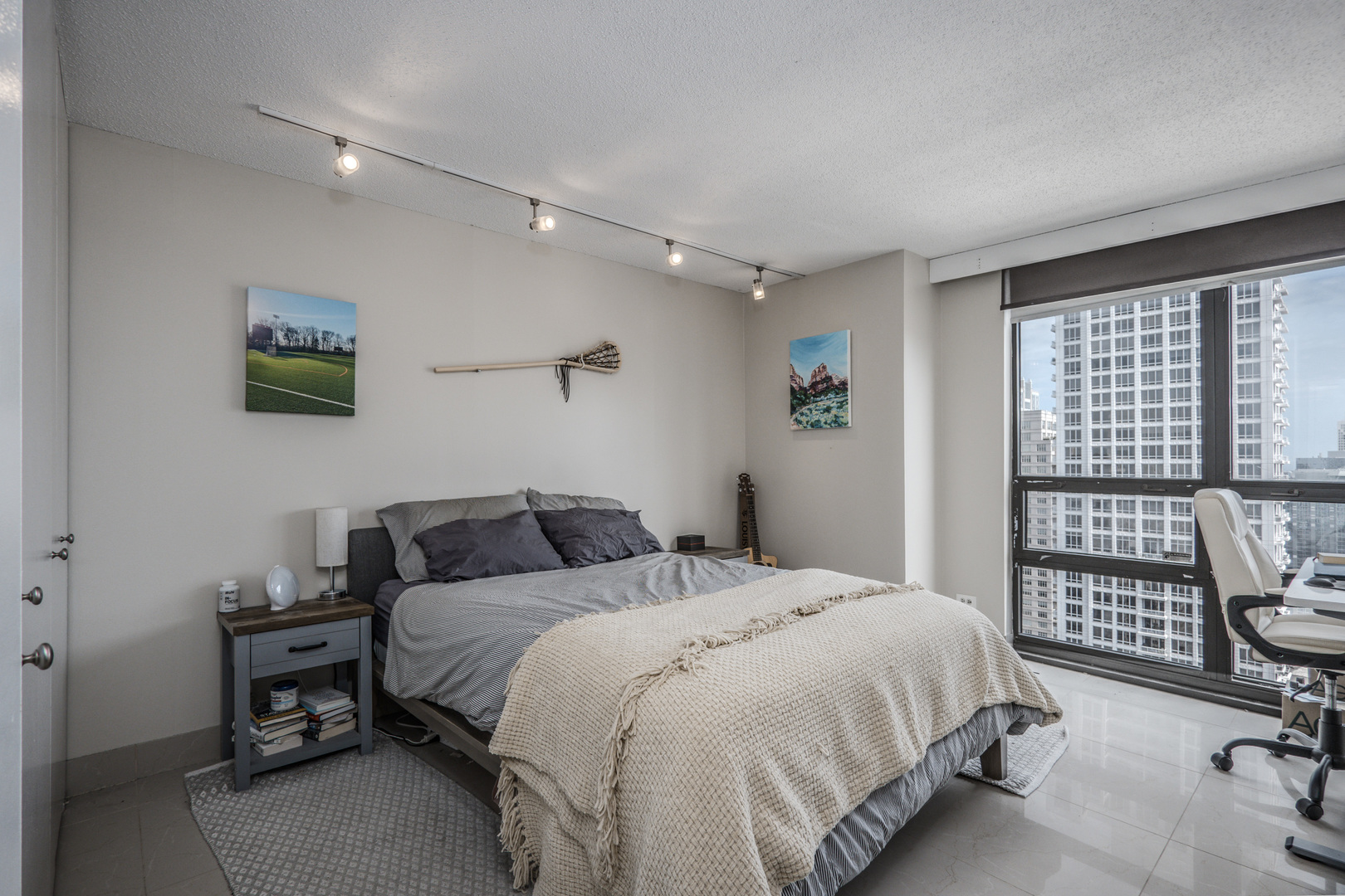 10 E Ontario Street #4208, Chicago, IL 60611