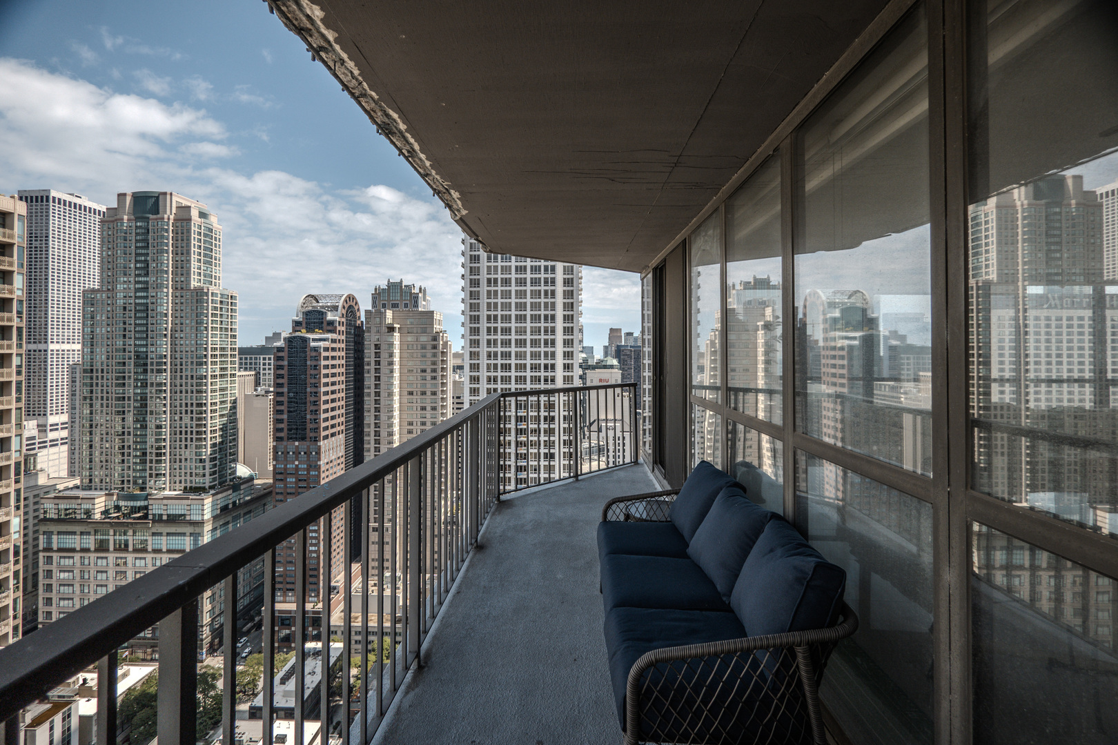 10 E Ontario Street #4208, Chicago, IL 60611