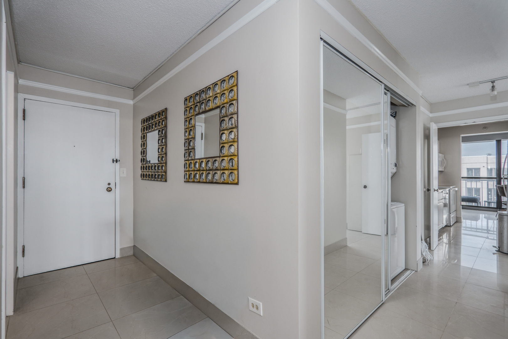 10 E Ontario Street #4208, Chicago, IL 60611
