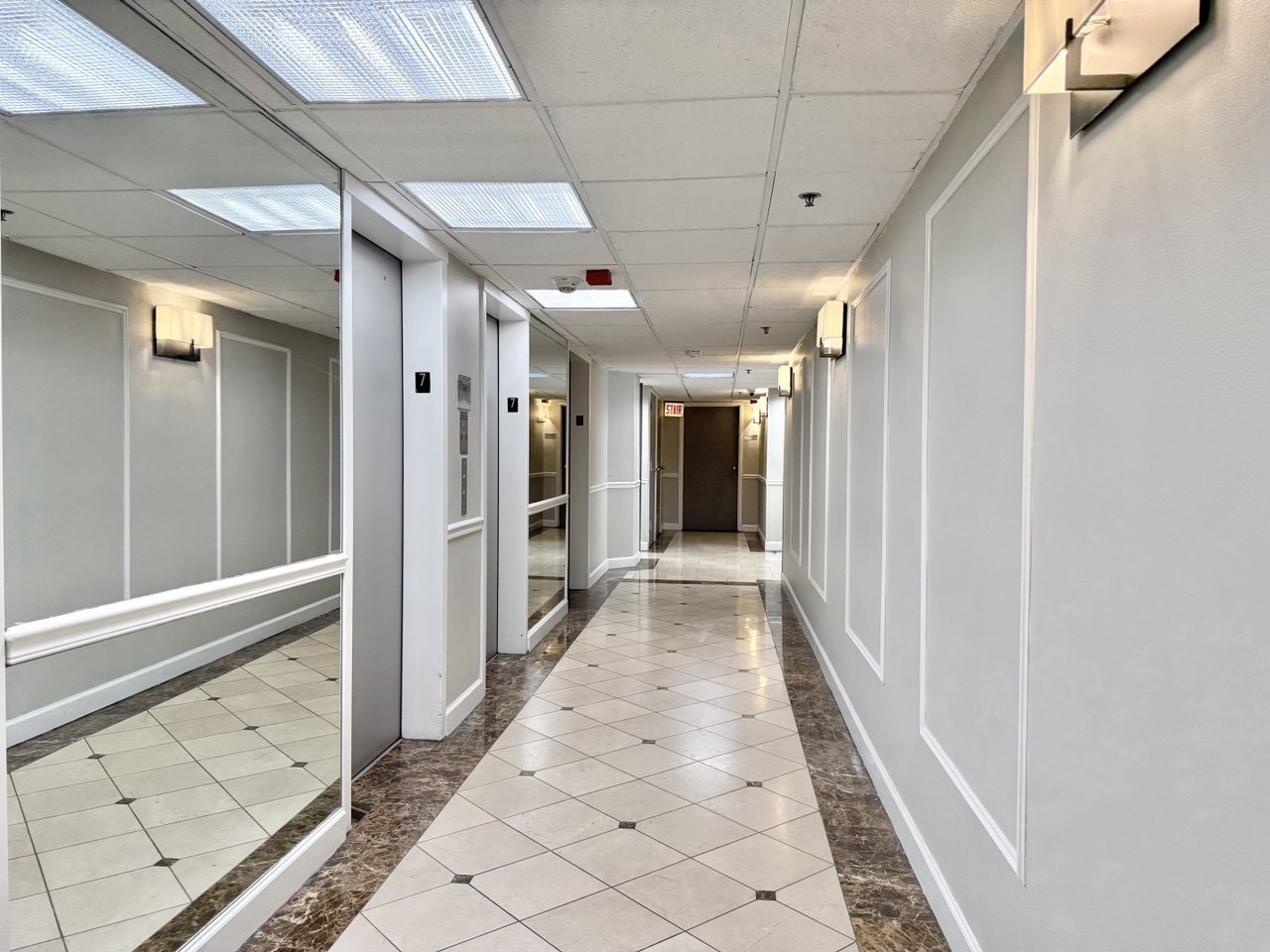 200 N Dearborn Street #2208, Chicago, IL 60601