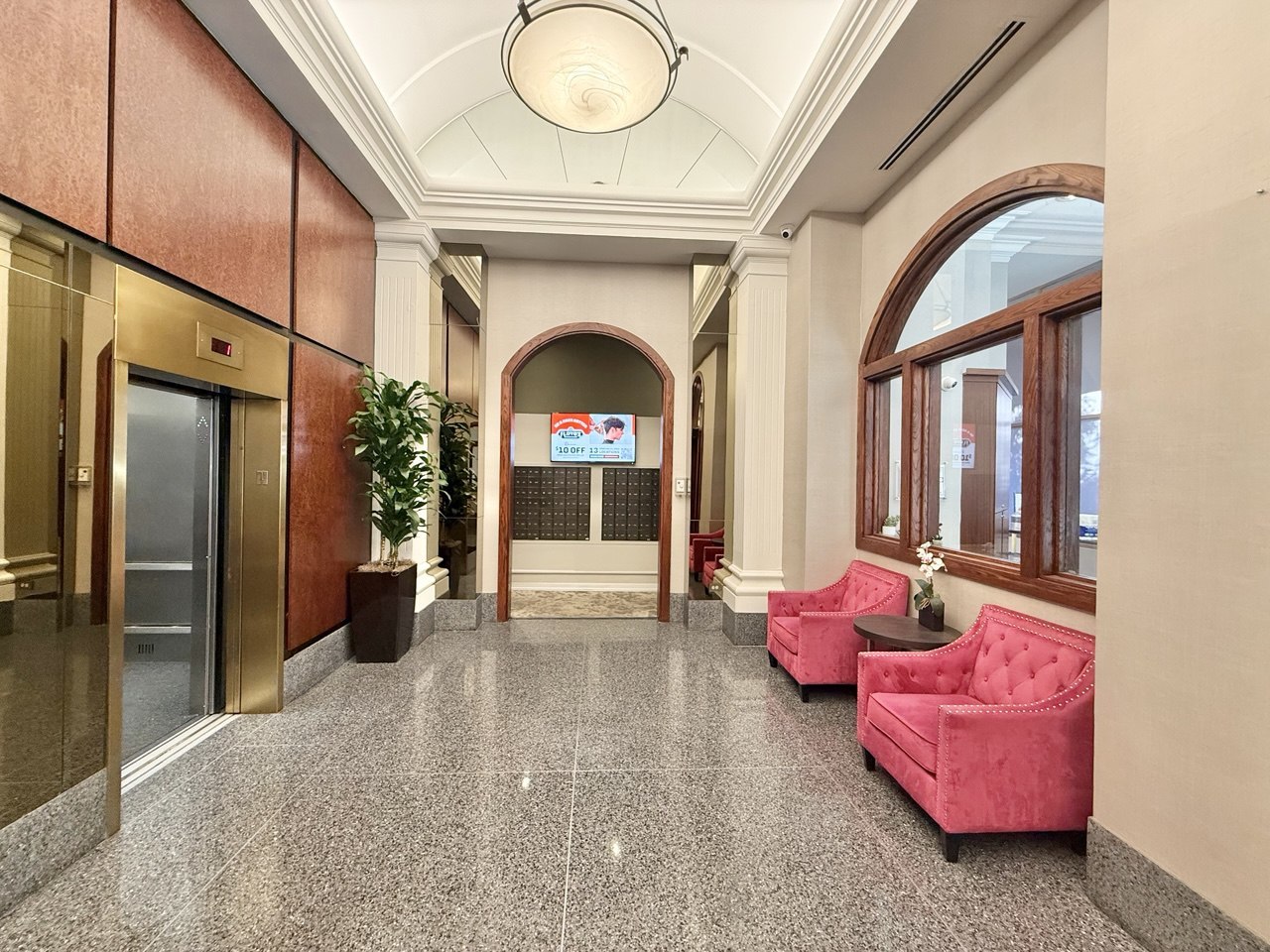 200 N Dearborn Street #2208, Chicago, IL 60601