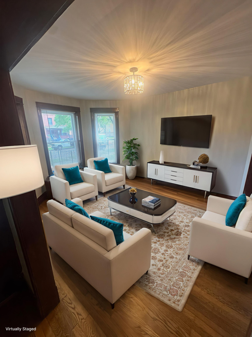 3906 N Sawyer Avenue #1, Chicago, IL 60618