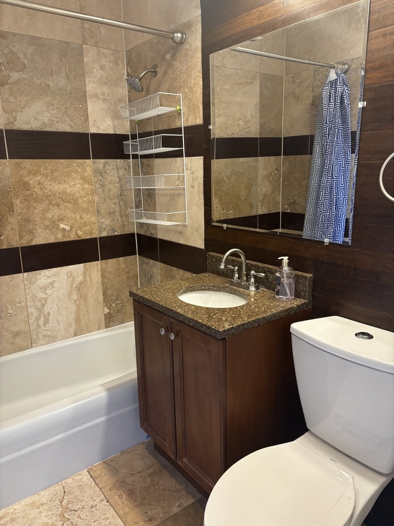 2427 Ogden Avenue #3, Downers Grove, IL 60515