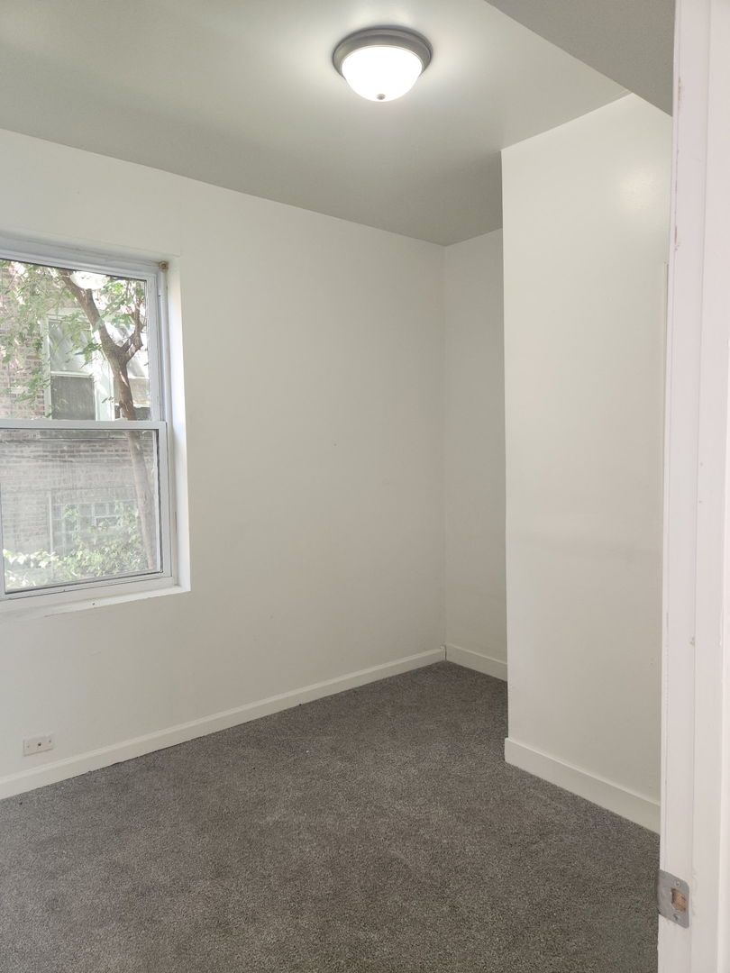 4224 W Thomas Street, Chicago, IL 60651