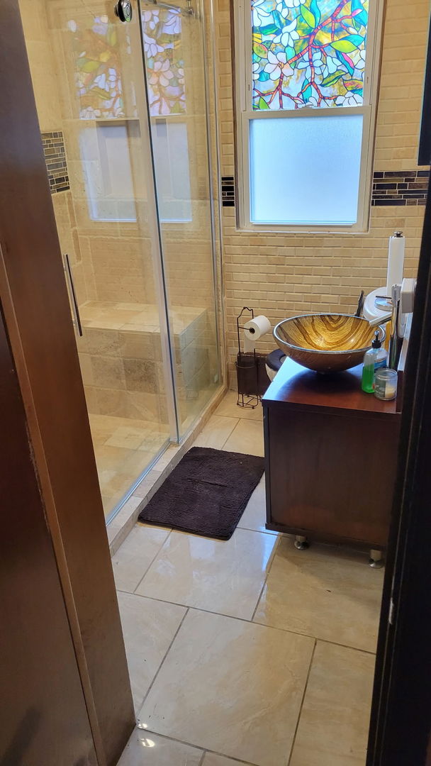 10156 S Hoyne Avenue, Chicago, IL 60643