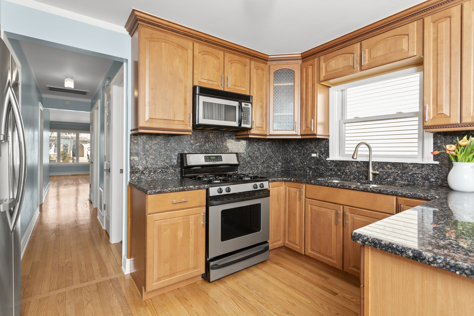 4567 N Merrimac Avenue, Chicago, IL 60630