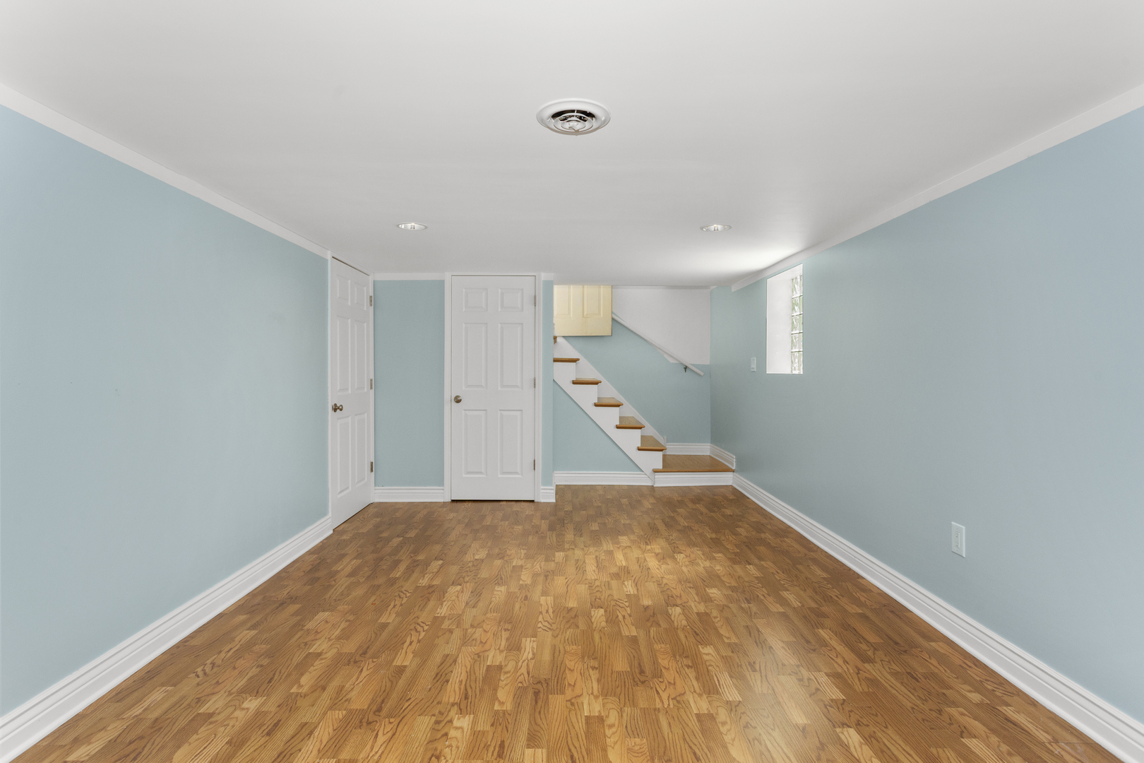 4567 N Merrimac Avenue, Chicago, IL 60630