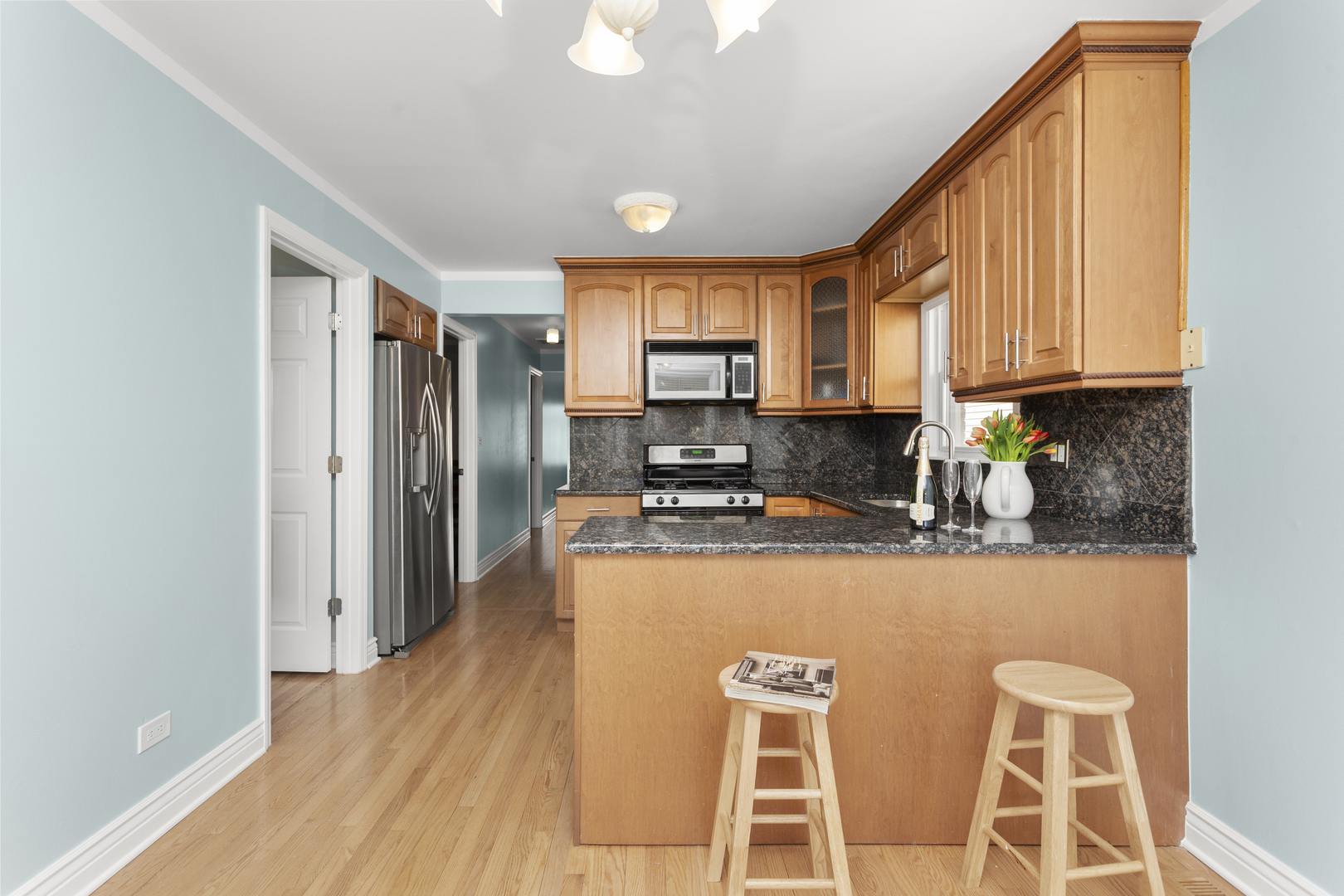 4567 N Merrimac Avenue, Chicago, IL 60630