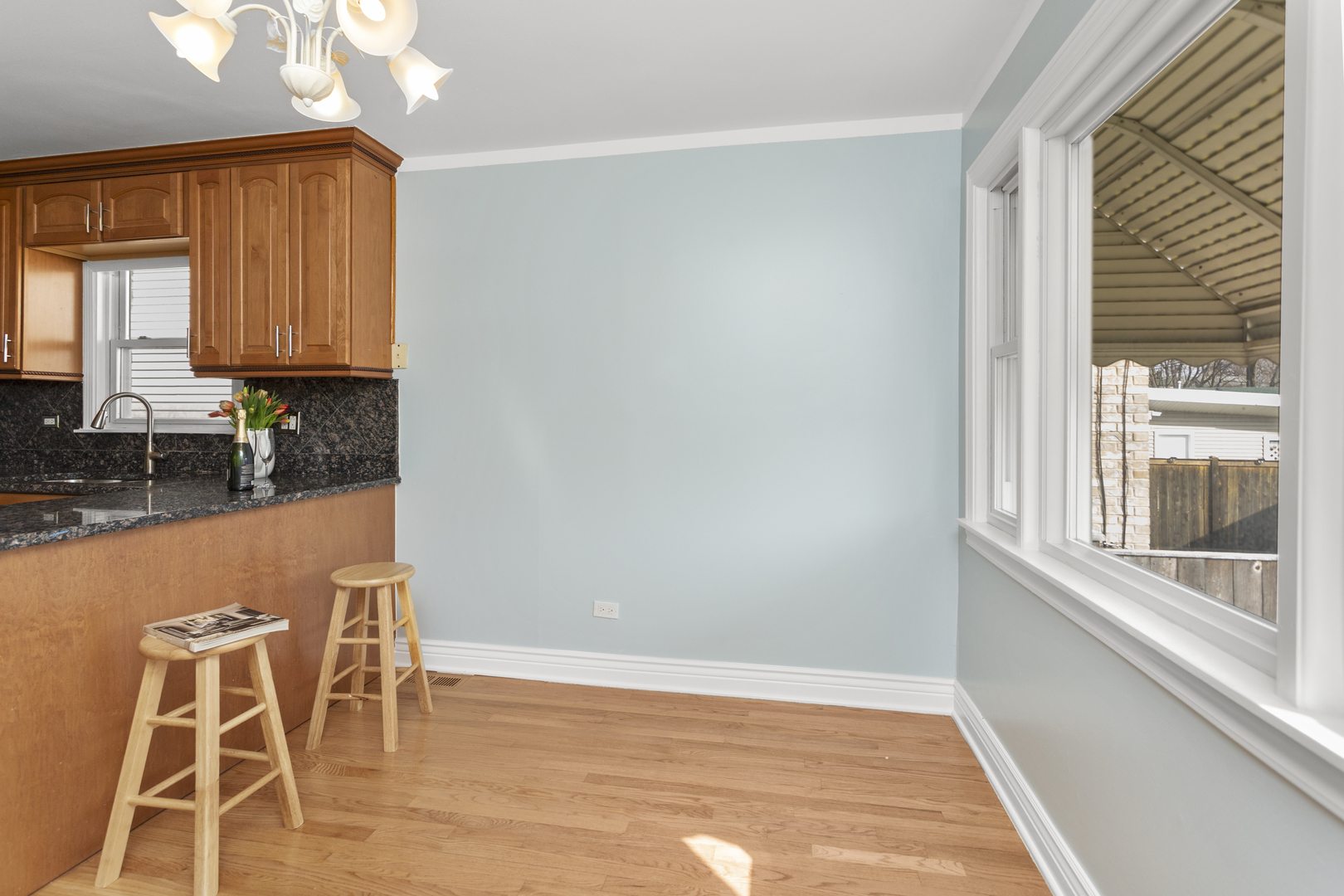 4567 N Merrimac Avenue, Chicago, IL 60630