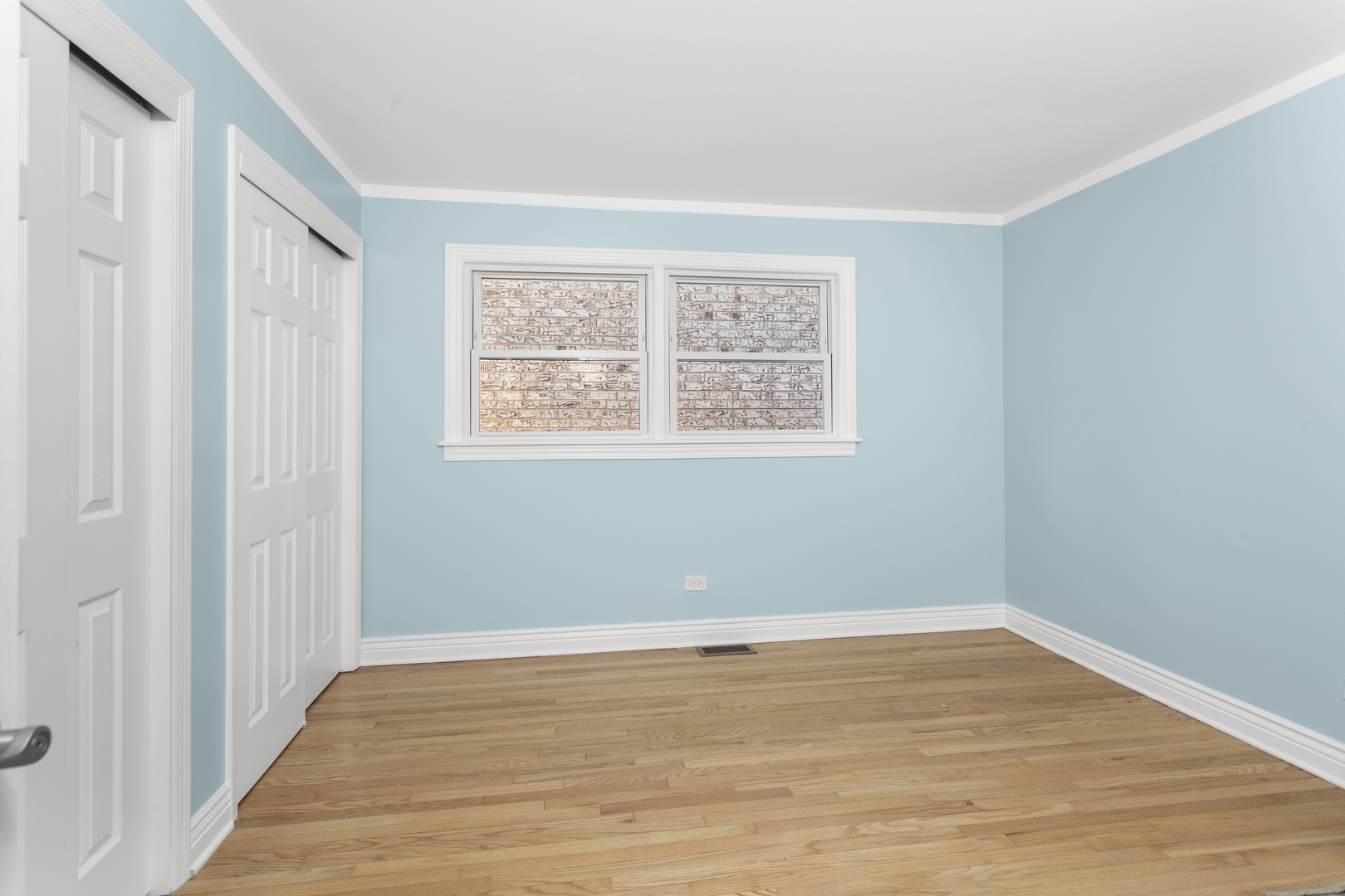 4567 N Merrimac Avenue, Chicago, IL 60630