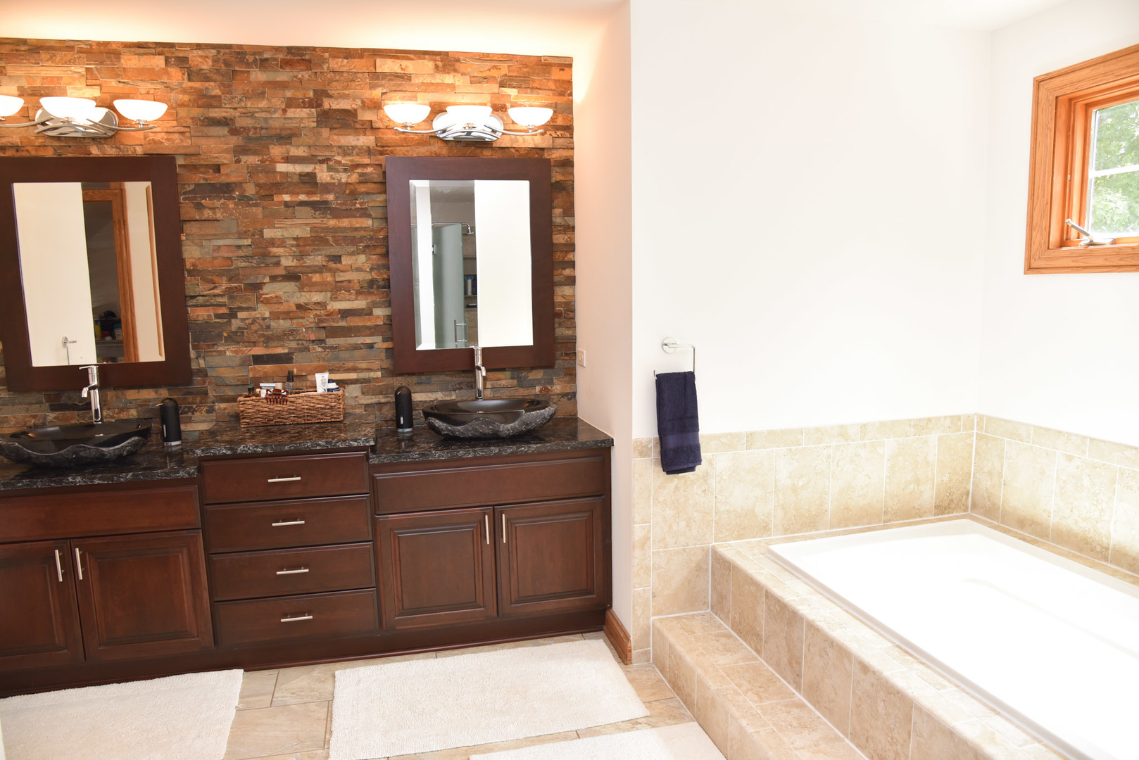 40354 N Belle Foret Drive, Wadsworth, IL 60083