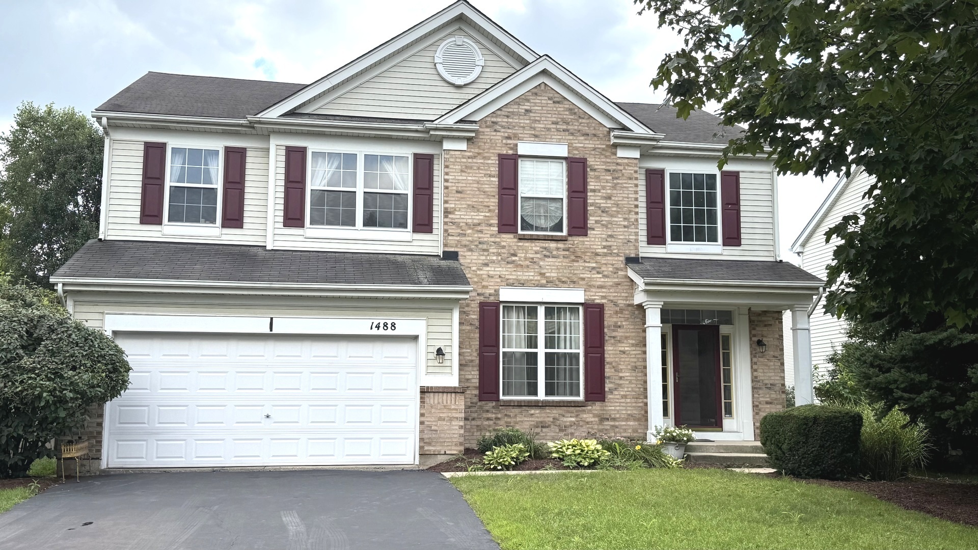 1488 Schoenherr Avenue, Bolingbrook, IL 60490
