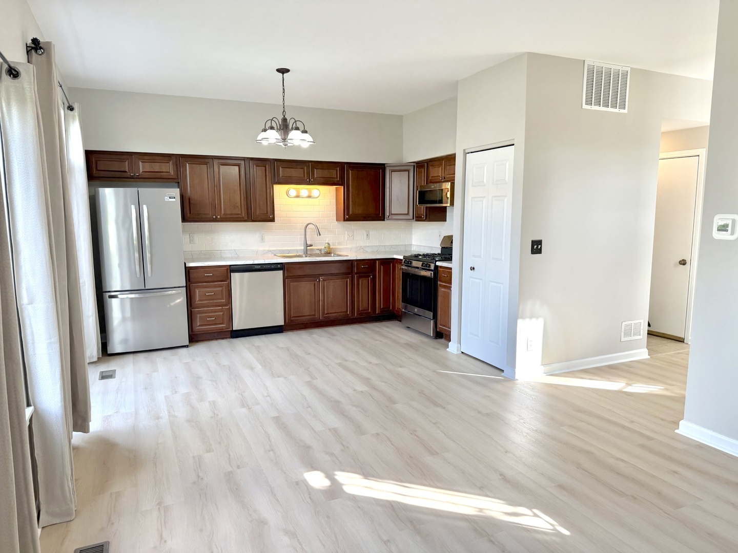 21248 Edison Lane, Plainfield, IL 60544