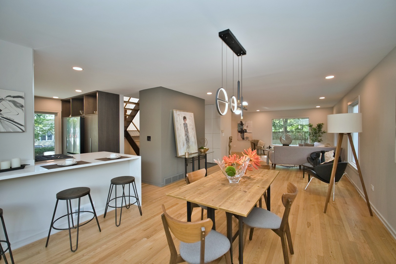186 W Scranton Avenue, Lake Bluff, IL 60044
