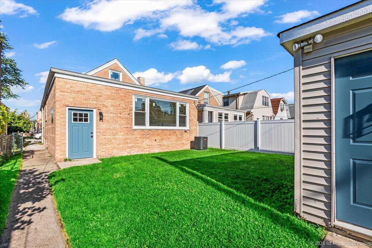 2109 N 74th Avenue, Elmwood Park, IL 60707