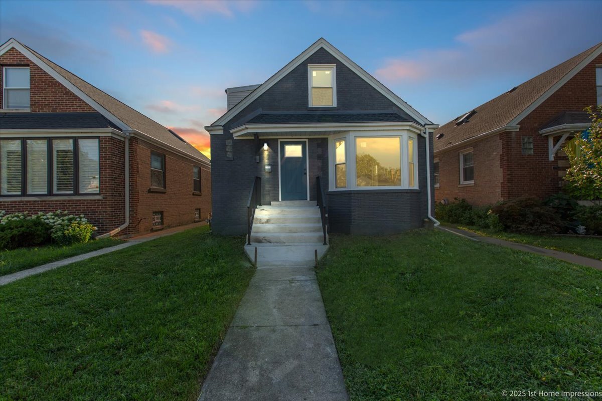 2109 N 74th Avenue, Elmwood Park, IL 60707
