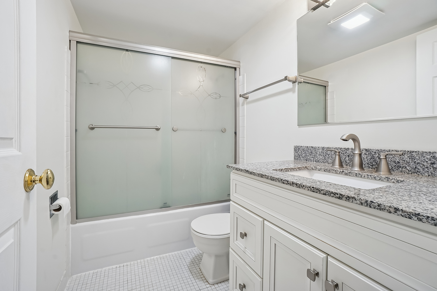2050 Valencia Drive #307C, Northbrook, IL 60062