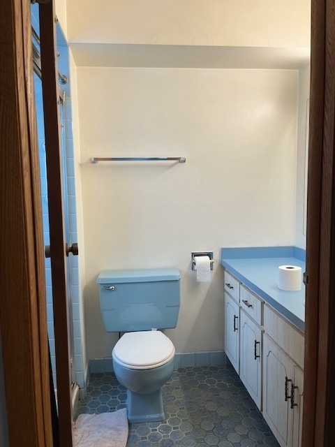 4715 W 106th Street #1B, Oak Lawn, IL 60453