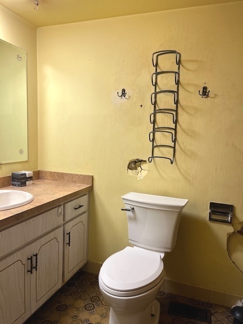 4715 W 106th Street #1B, Oak Lawn, IL 60453