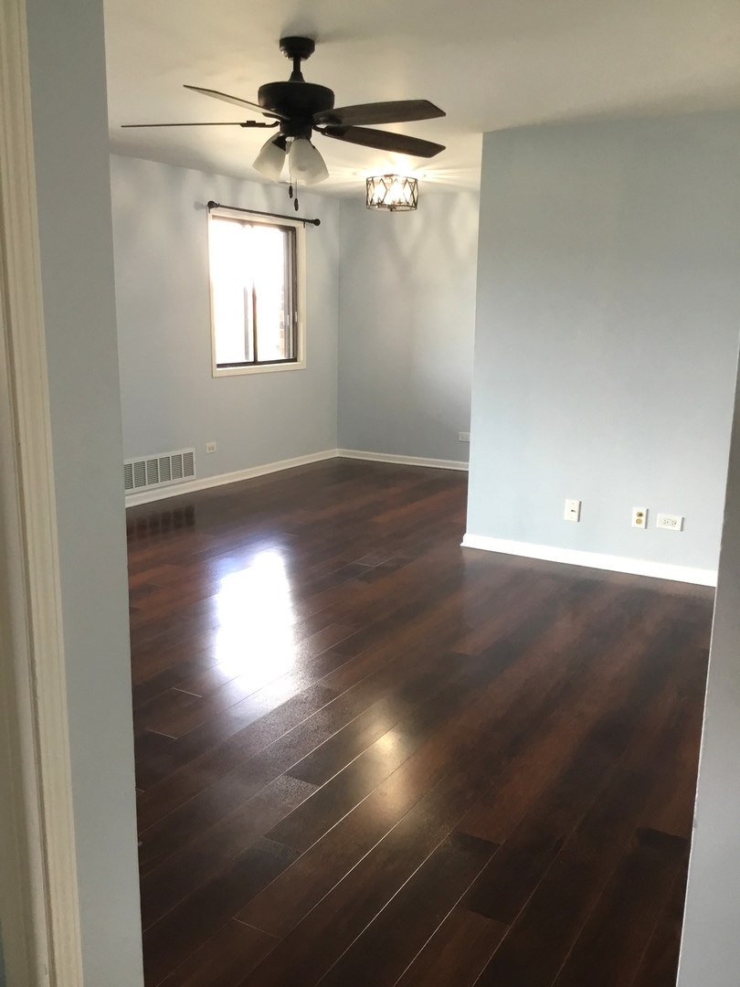 15718 Peggy Lane #10, Oak Forest, IL 60452