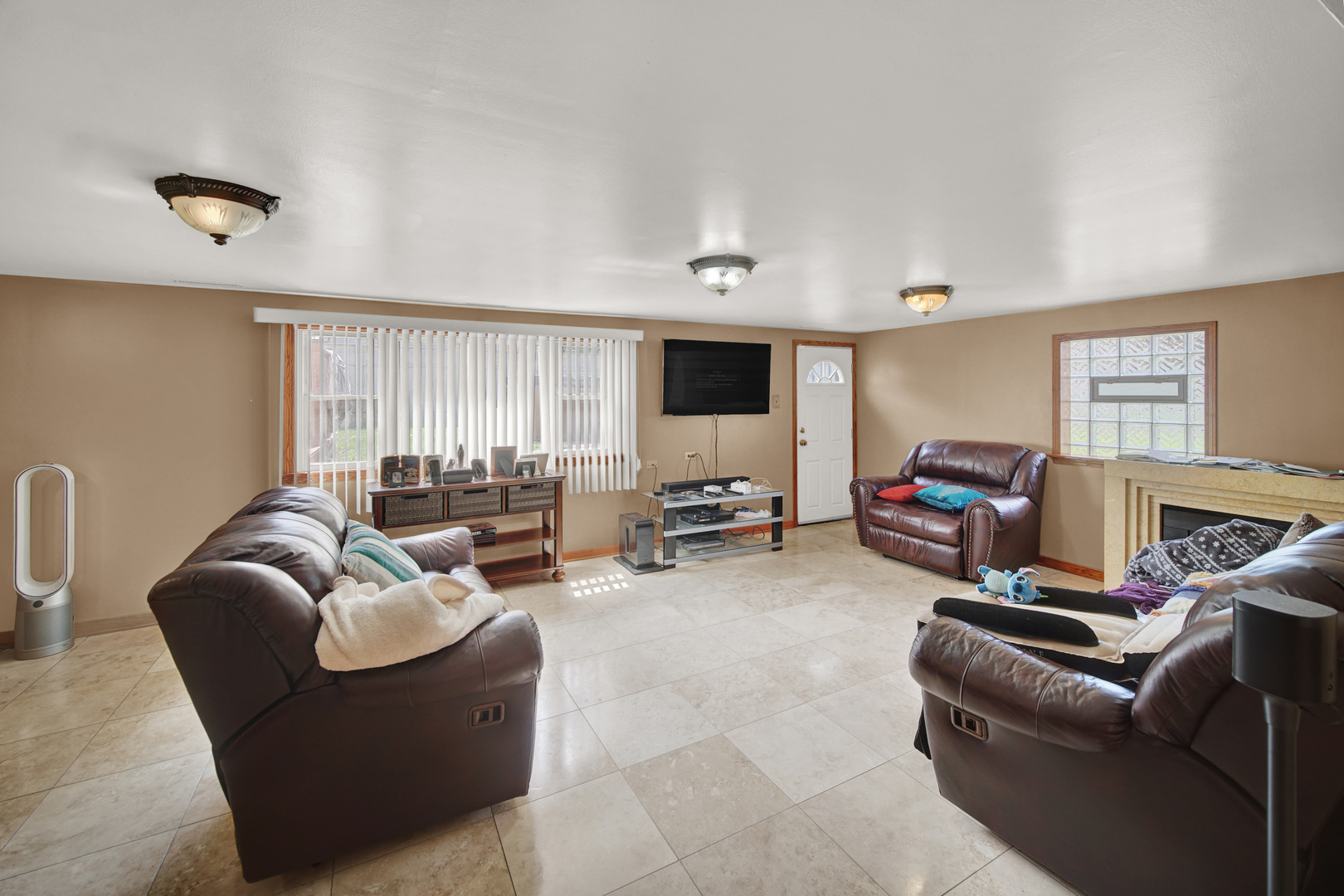 17106 Ingleside Avenue, South Holland, IL 60473