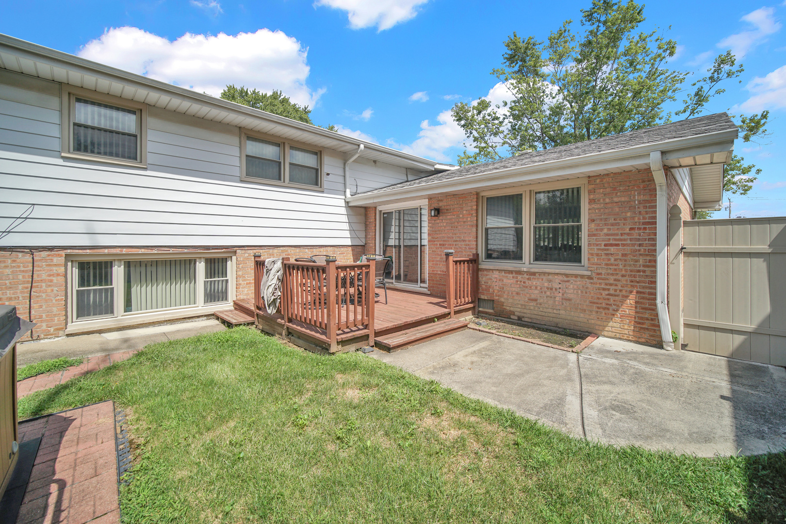17106 Ingleside Avenue, South Holland, IL 60473