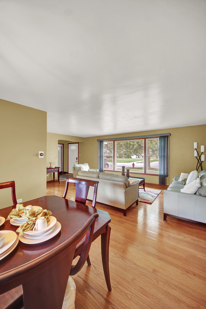 17106 Ingleside Avenue, South Holland, IL 60473