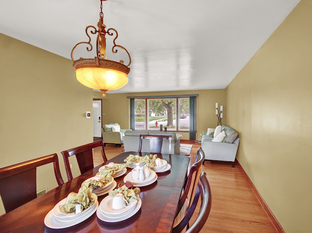 17106 Ingleside Avenue, South Holland, IL 60473