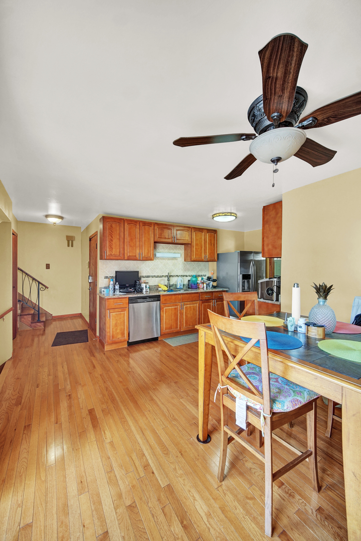 17106 Ingleside Avenue, South Holland, IL 60473