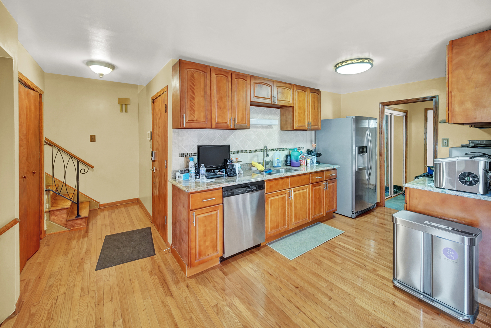 17106 Ingleside Avenue, South Holland, IL 60473