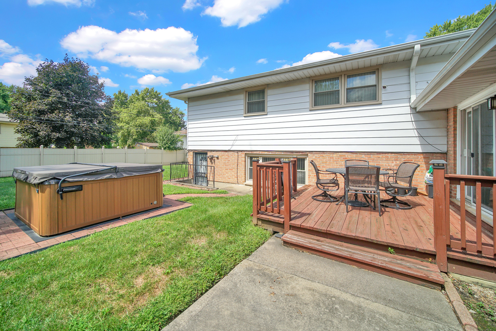 17106 Ingleside Avenue, South Holland, IL 60473