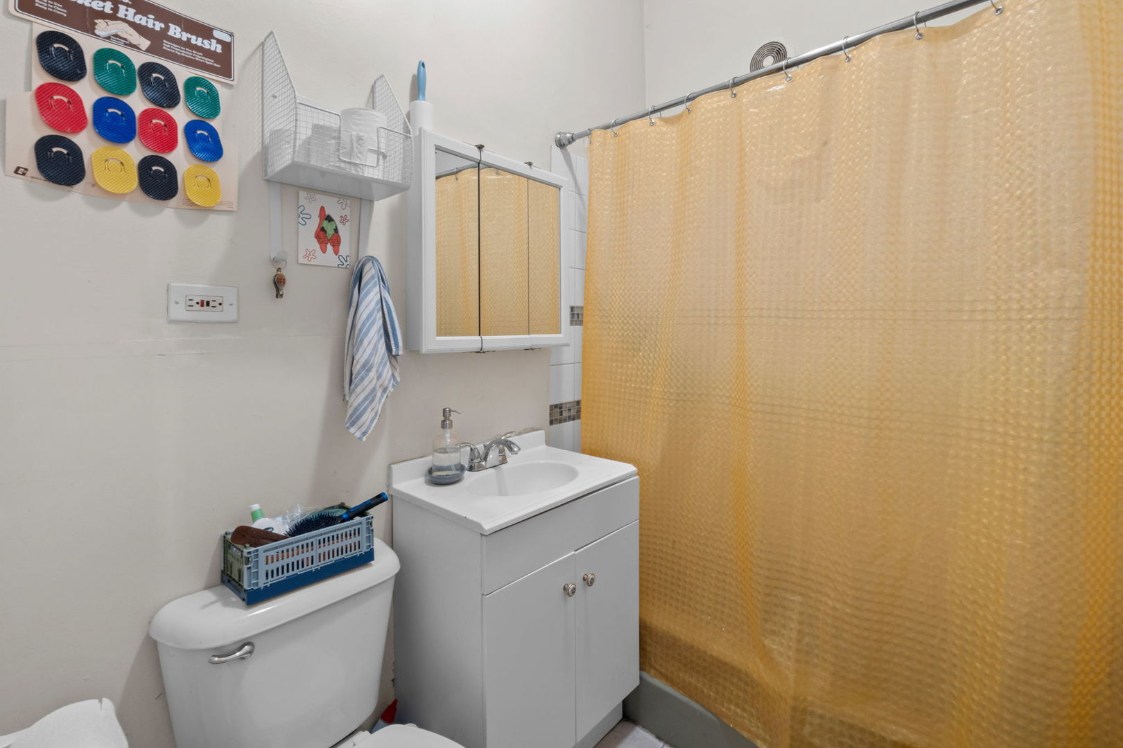 3234 N Albany Avenue, Chicago, IL 60618