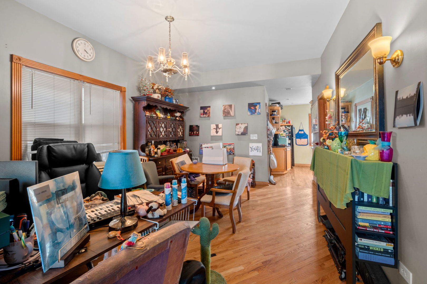 3234 N Albany Avenue, Chicago, IL 60618