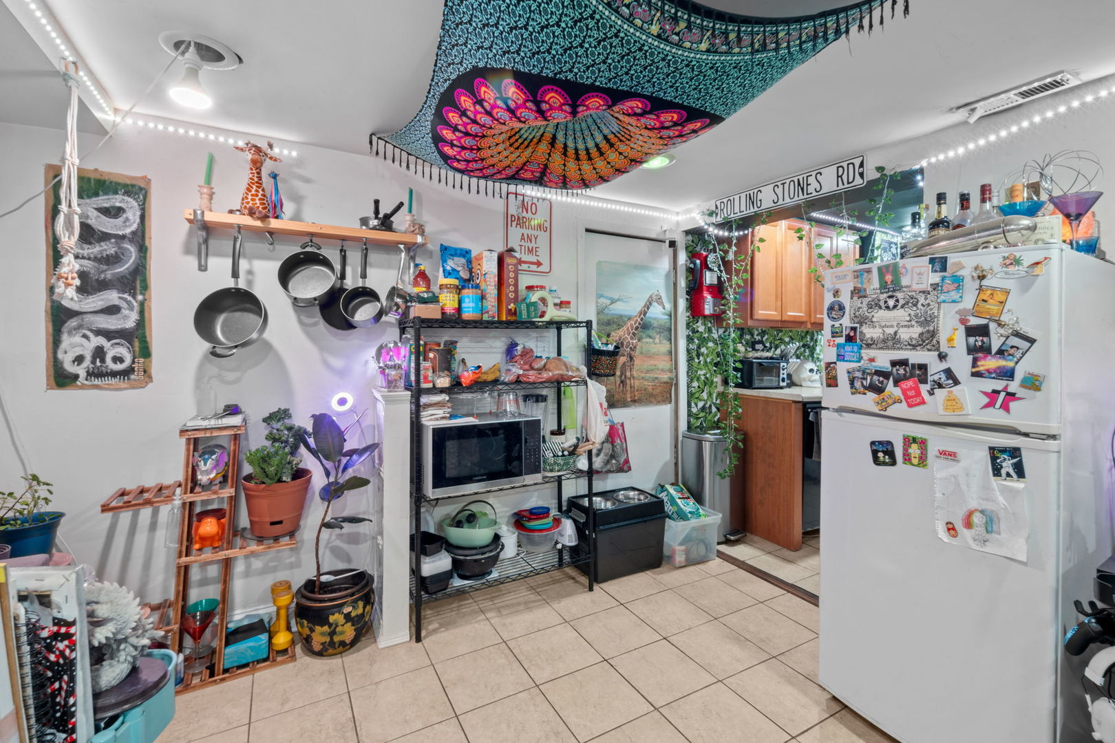 3234 N Albany Avenue, Chicago, IL 60618