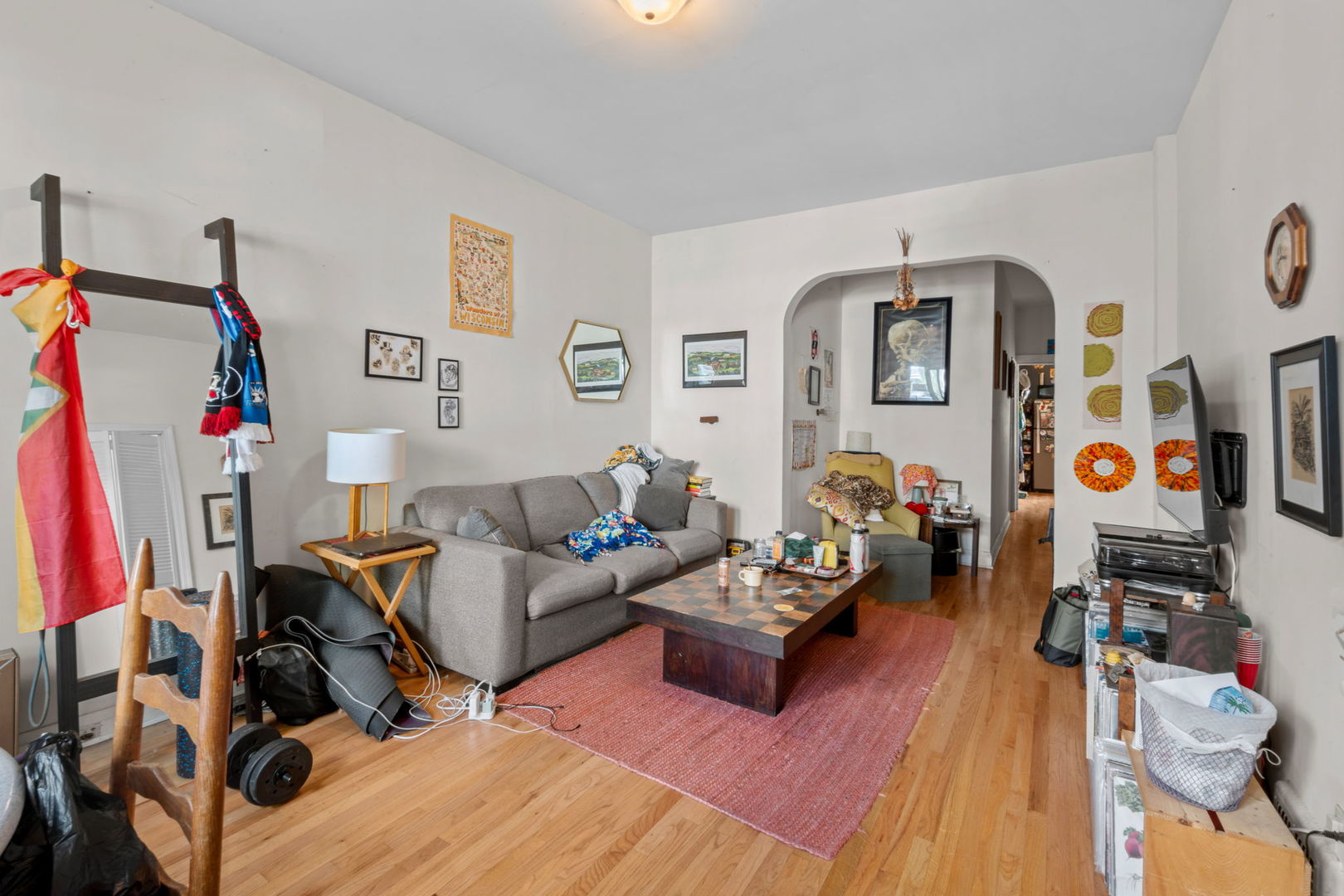 3234 N Albany Avenue, Chicago, IL 60618