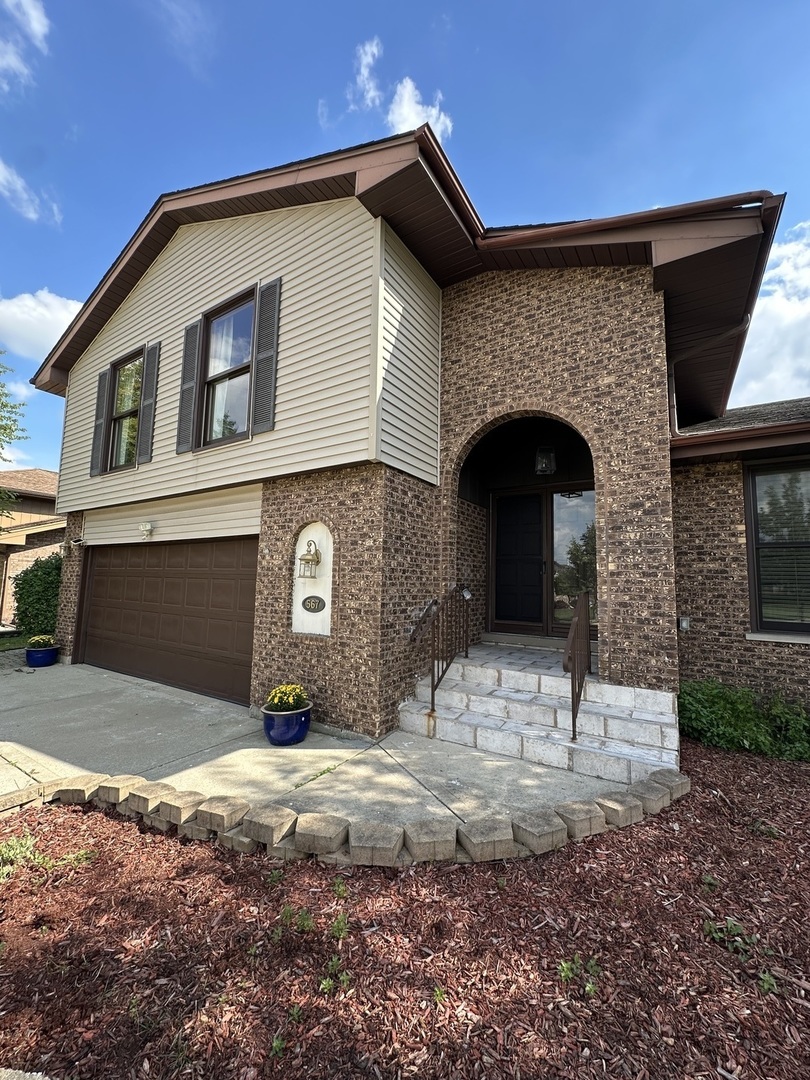 567 Lorelei Drive, Schaumburg, IL 60193