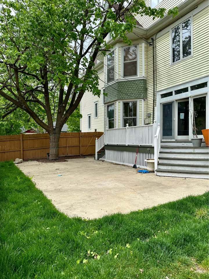 230 Comstock Street #1, Joliet, IL 60436
