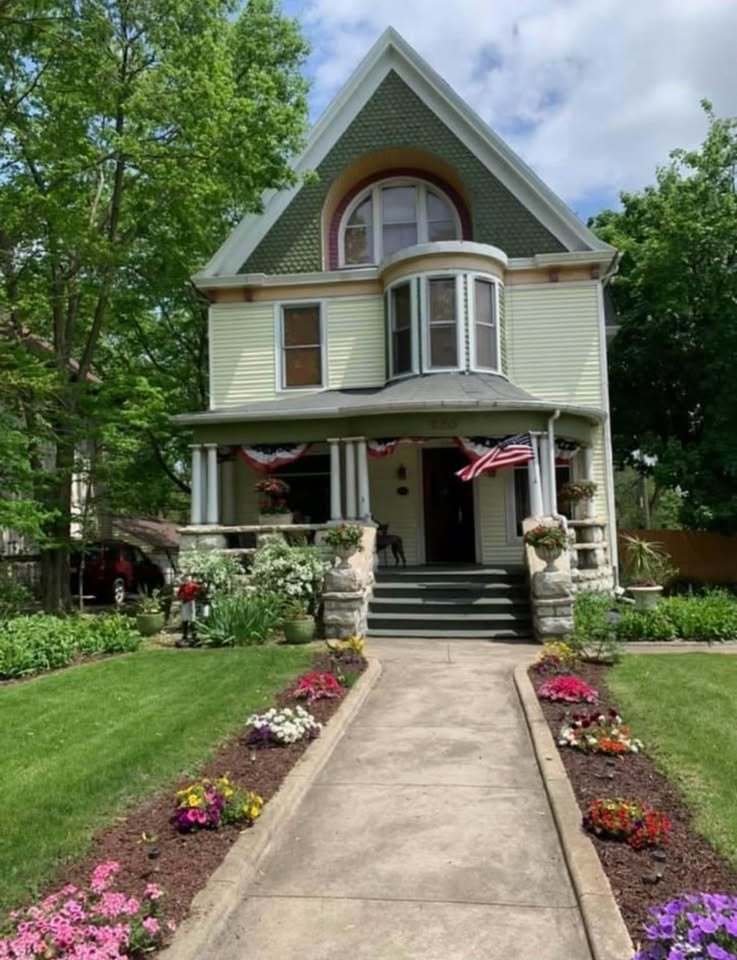 230 Comstock Street #1, Joliet, IL 60436