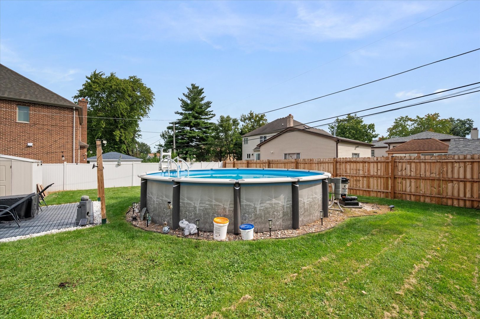 547 N Van Auken Street, Elmhurst, IL 60126