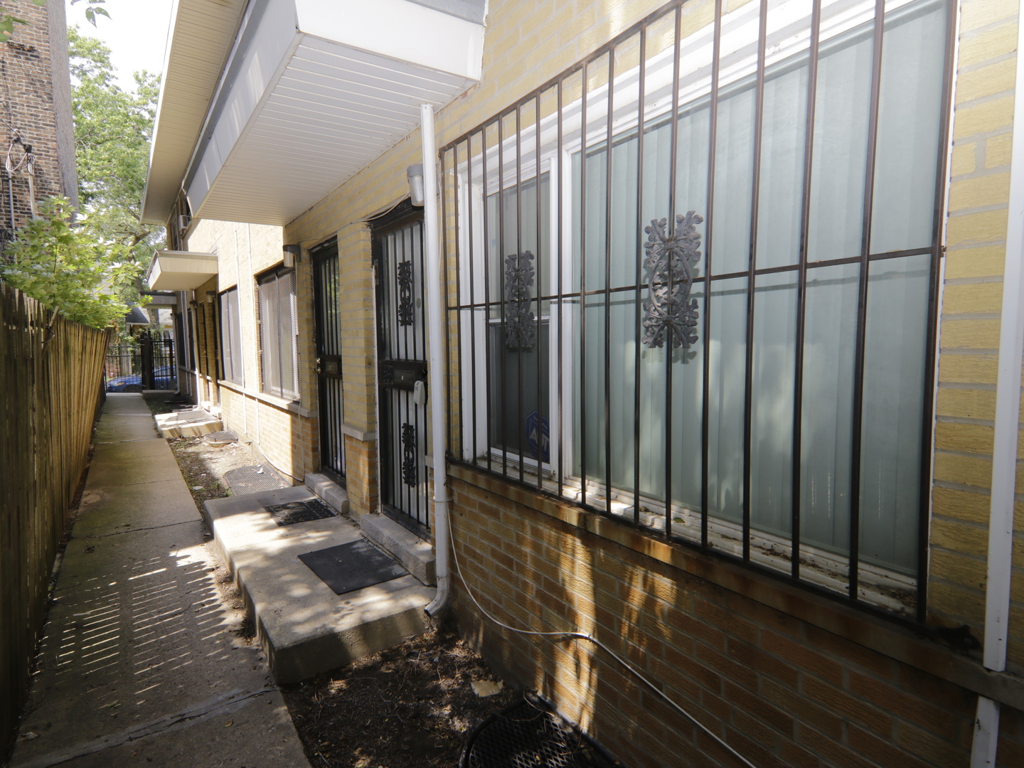 7251 S Ridgeland Avenue #E, Chicago, IL 60649