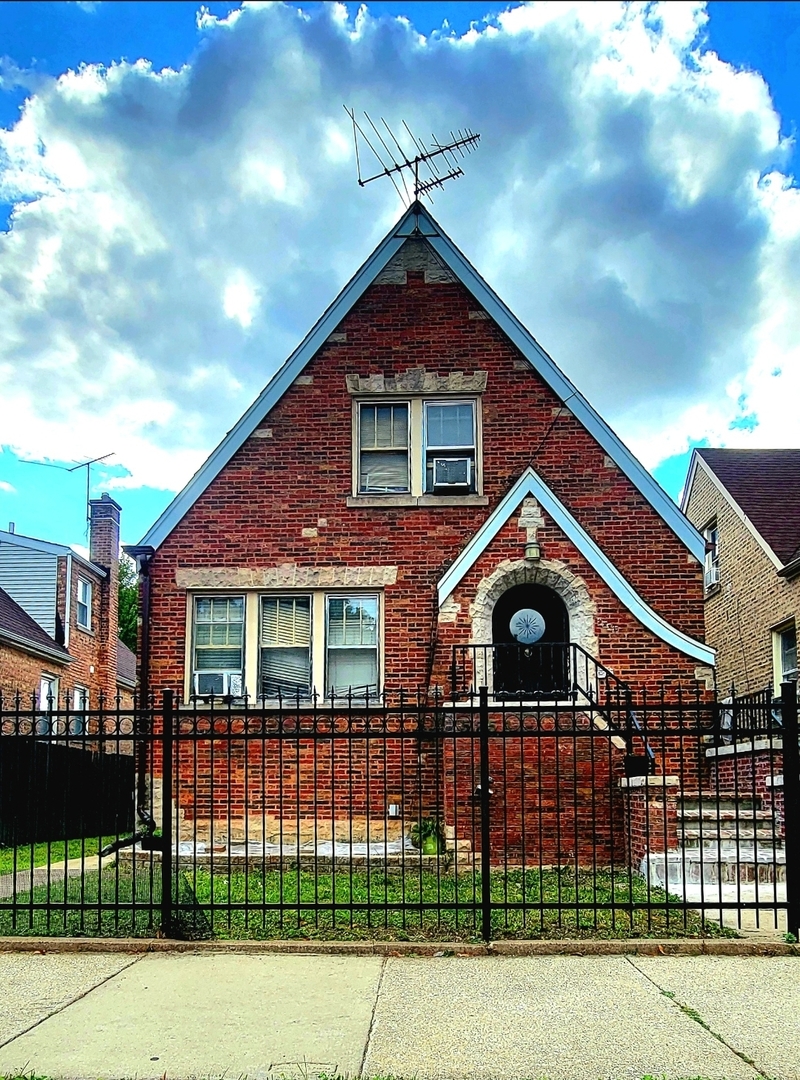 5254 S SACRAMENTO Avenue, Chicago, IL 60632